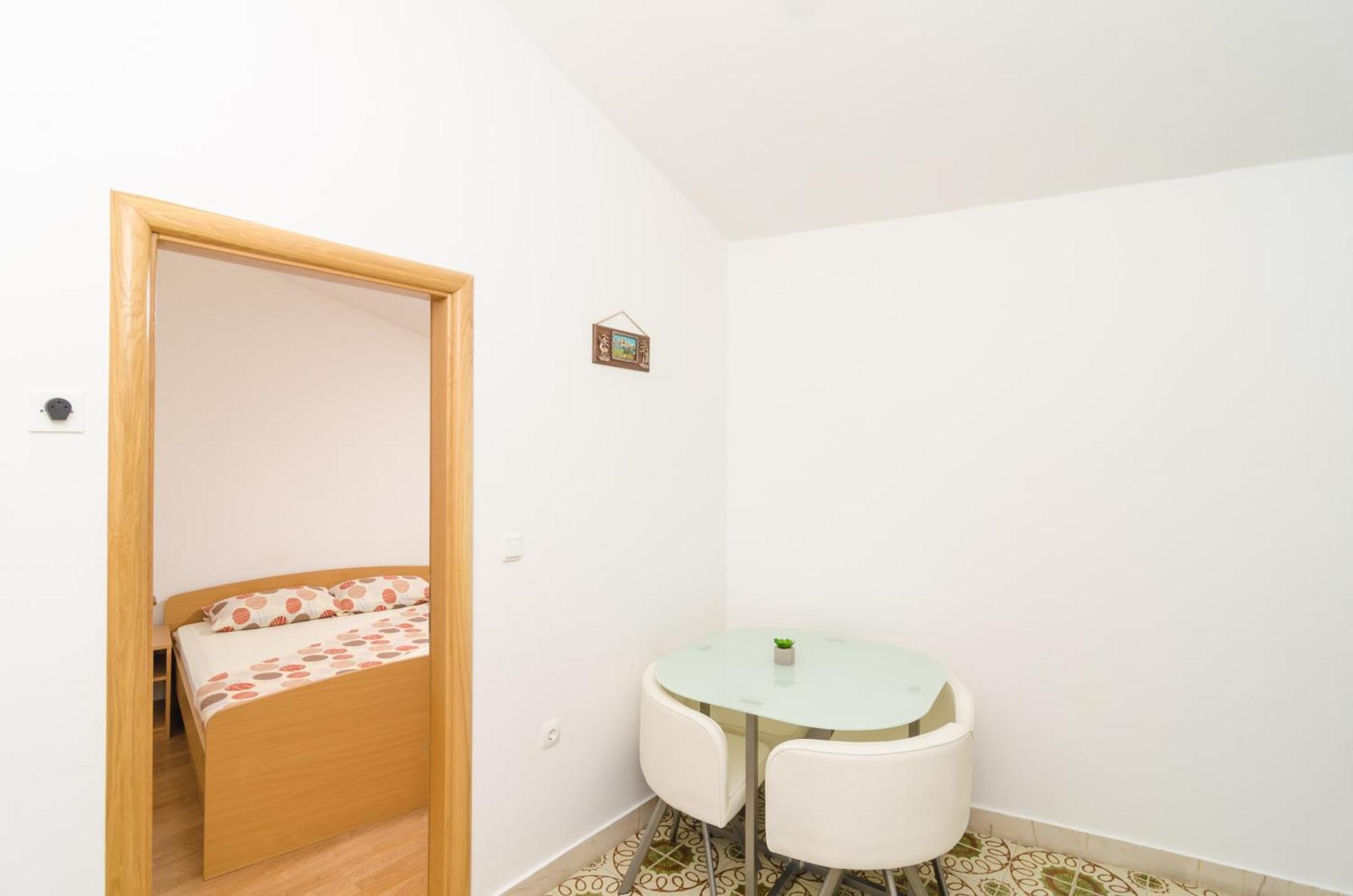 Rooms & Apartments Barisic ムリニ 部屋 写真