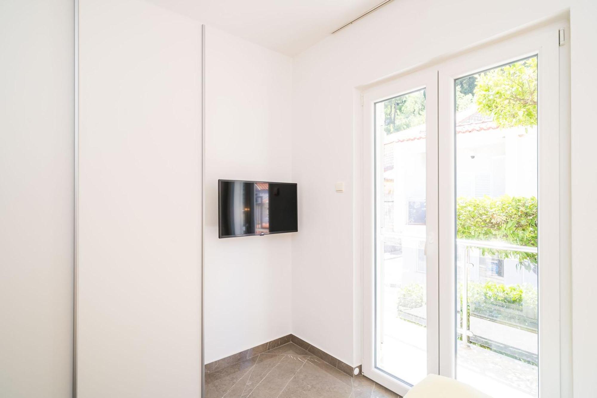 Rooms & Apartments Barisic ムリニ 部屋 写真