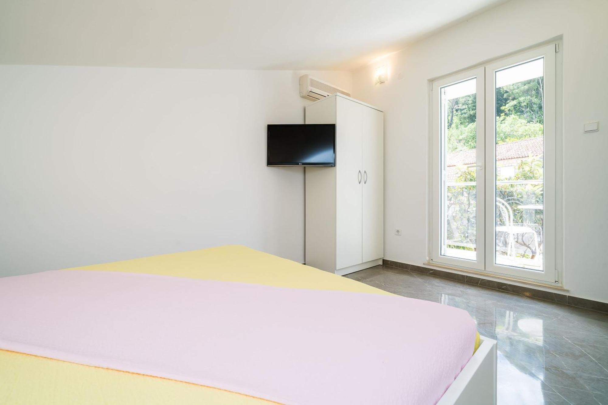 Rooms & Apartments Barisic ムリニ 部屋 写真