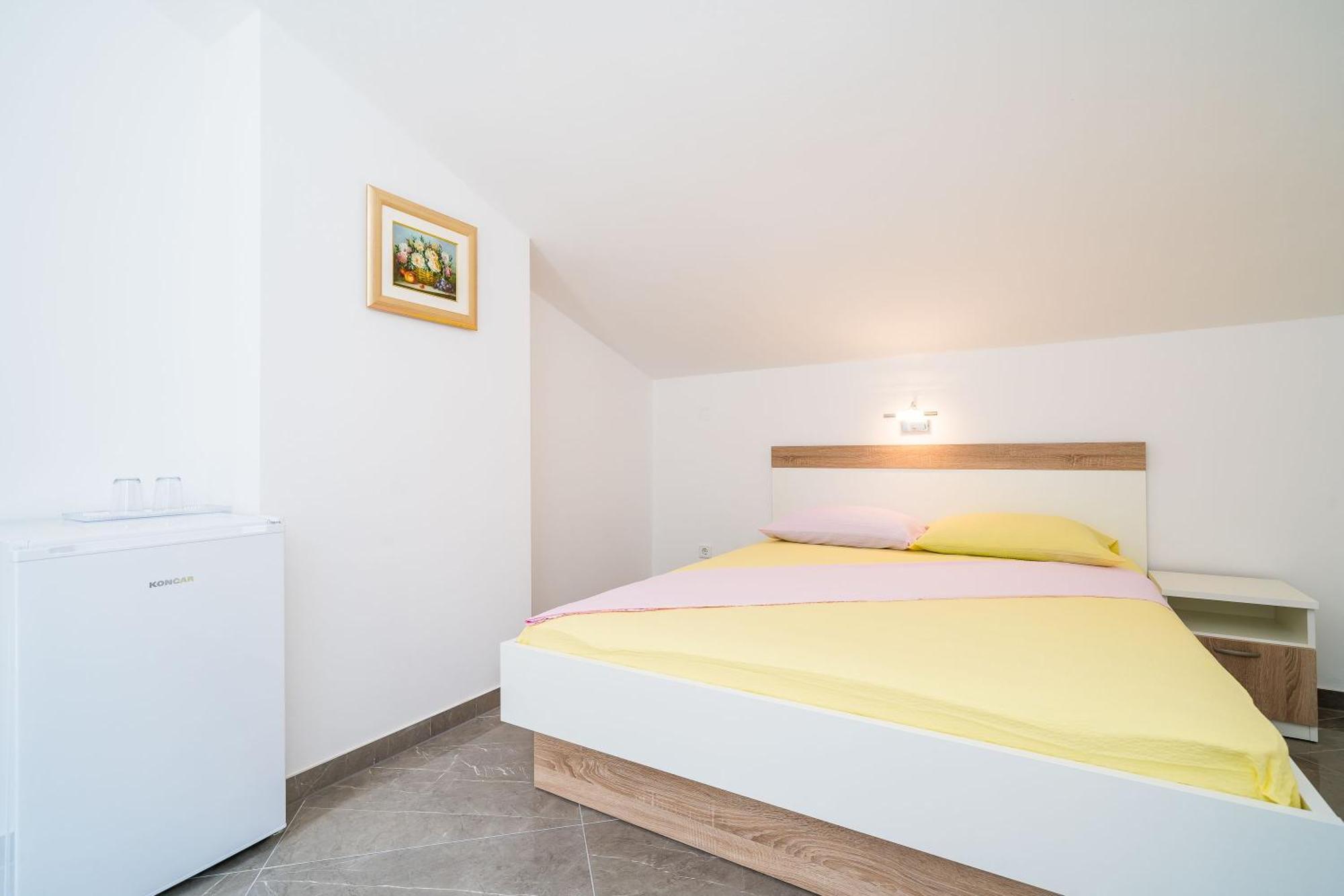 Rooms & Apartments Barisic ムリニ 部屋 写真