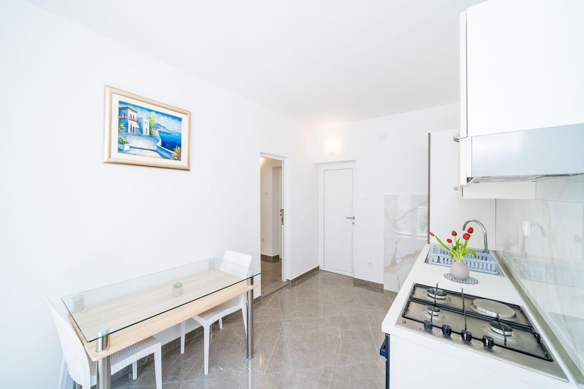 Rooms & Apartments Barisic ムリニ 部屋 写真